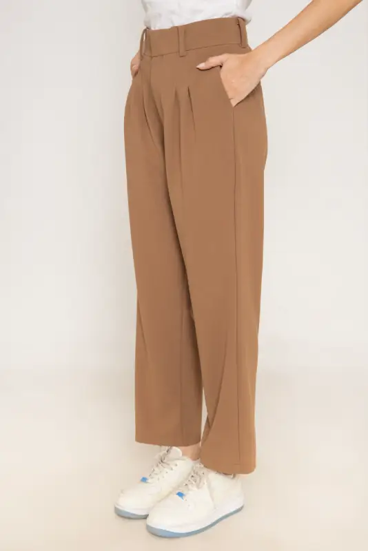 Pleated High-Waisted Tailored Trousers - Image 3